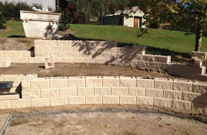 Retaining & Retention Walls-Richardson TX Landscape Designs & Outdoor Living Areas-We offer Landscape Design, Outdoor Patios & Pergolas, Outdoor Living Spaces, Stonescapes, Residential & Commercial Landscaping, Irrigation Installation & Repairs, Drainage Systems, Landscape Lighting, Outdoor Living Spaces, Tree Service, Lawn Service, and more.